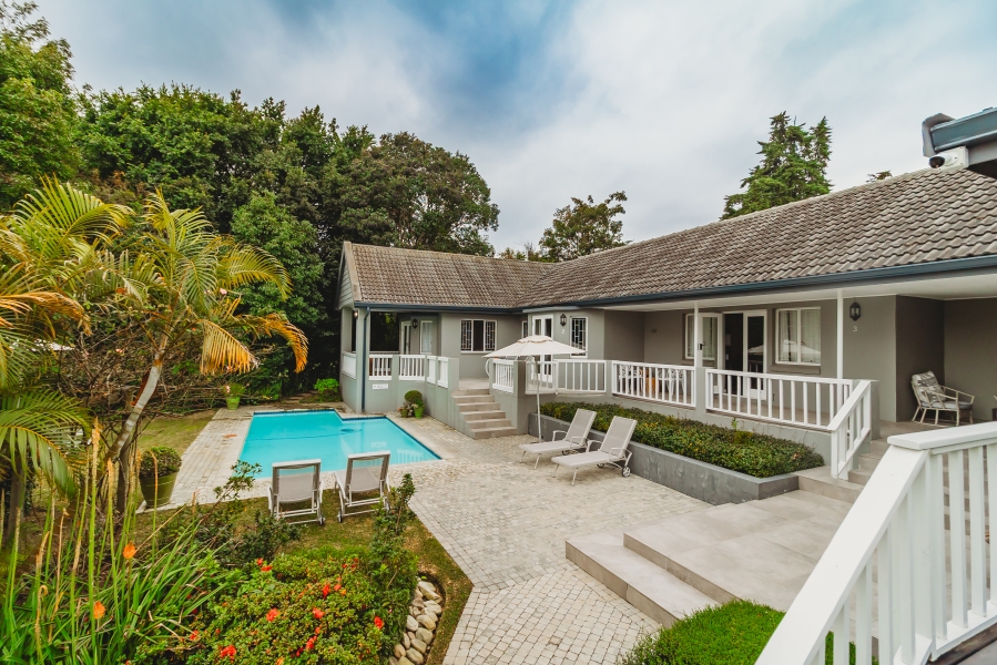 6 Bedroom Property for Sale in Heatherlands Western Cape